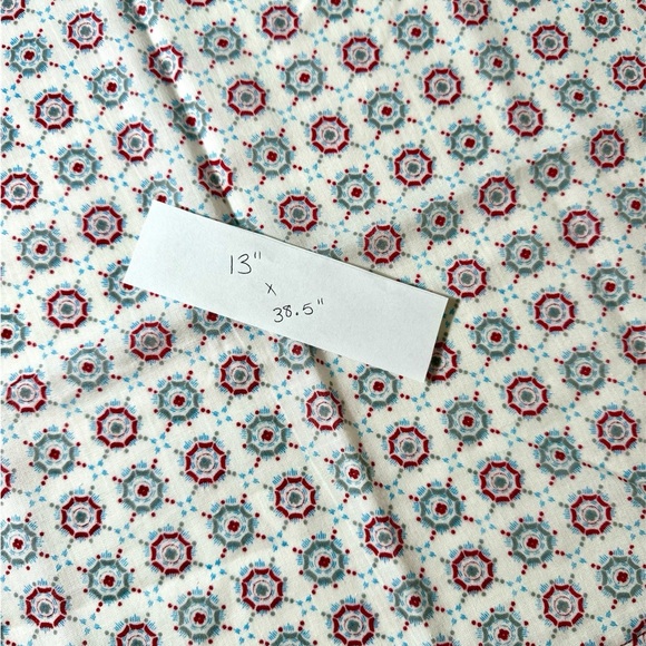 Table runner - Picture 4 of 4